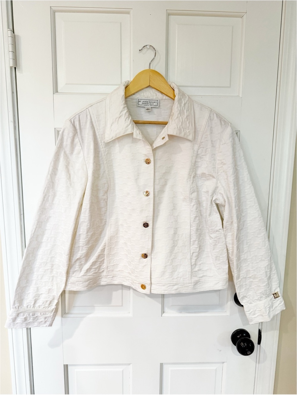 St. John Sport Vintage Y2K
Monogram Print Jean Jacket
Blazer White L
